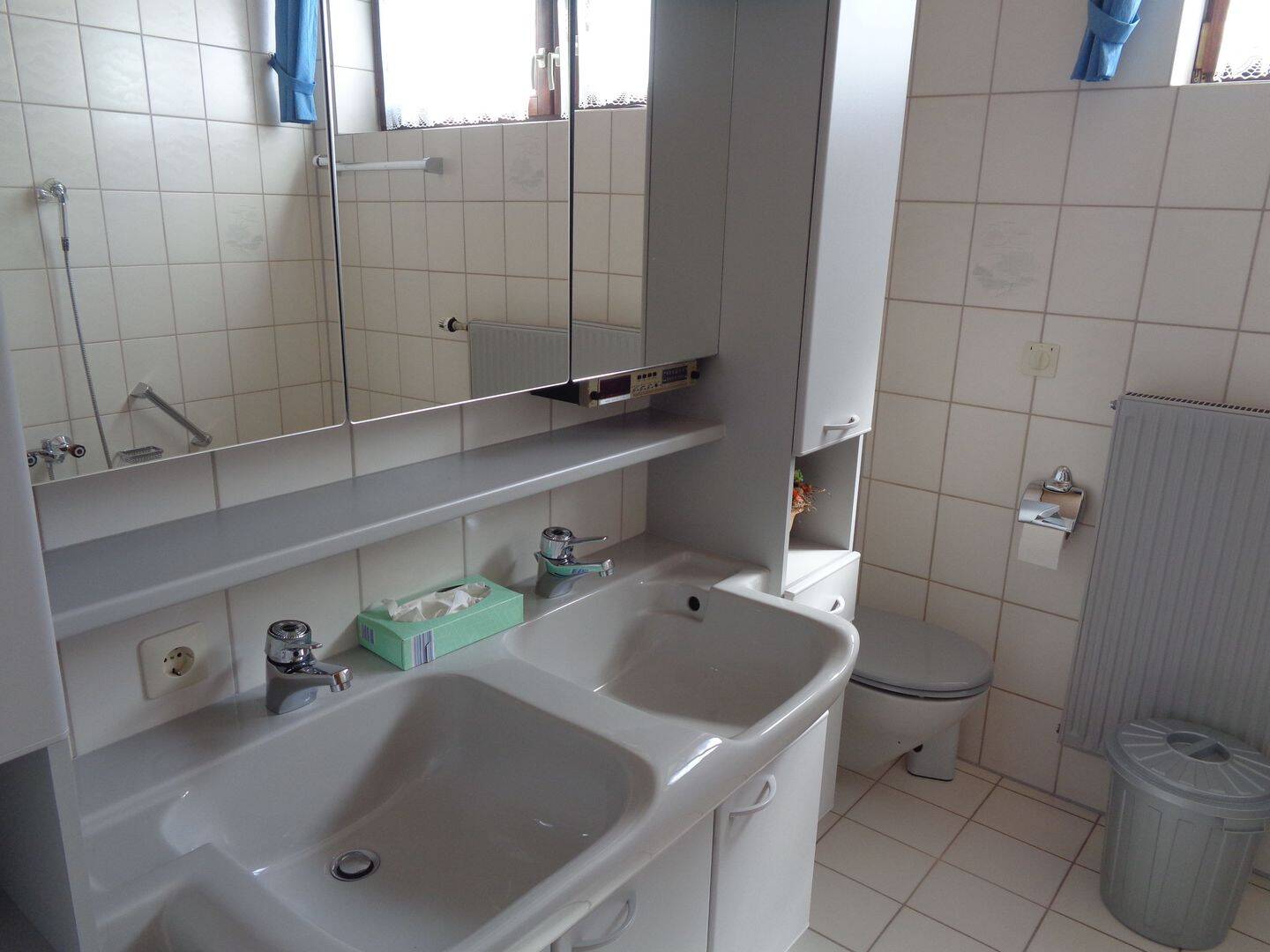 Für die kleinere Familie! Gepflegtes, ruhiges und sonniges Einfamilienhaus (RMH) am Stadtrand von Winnenden – Winnenden – Vorschaubild 8