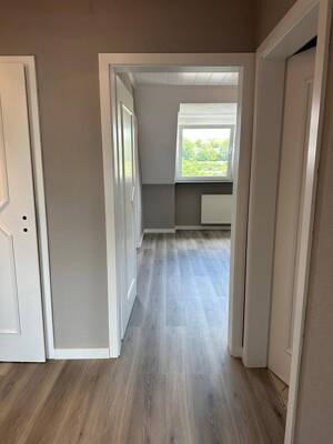 Erstbezug DG-Wohung nach Sanierung/Neu – 45307 Essen – Vorschaubild 4
