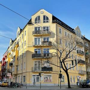 Top Lage - sehr schöne helle 2 Zimmer Wohnung mit Balkon – 10247 Berlin – Vorschaubild 1