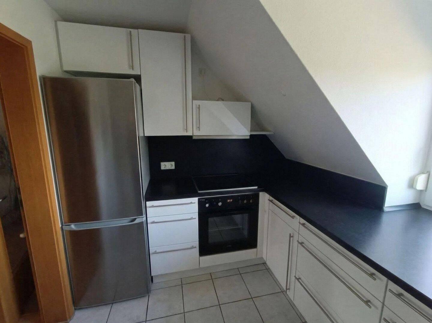 Dresden-Cossebaude - provisionsfrei: Attraktive 4,5-Raum Maisonette-Wohnung mit Balkon – Dresden – Vorschaubild 9