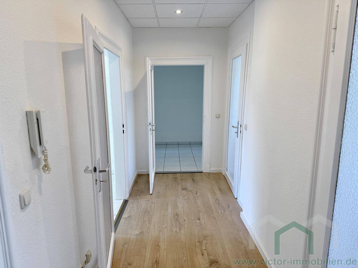 ** 2-Zimmer-Whg. mit Tageslichtbad, Wanne und Dusche in ruhiger Wohnlage ** – Leipzig – Vorschaubild 5