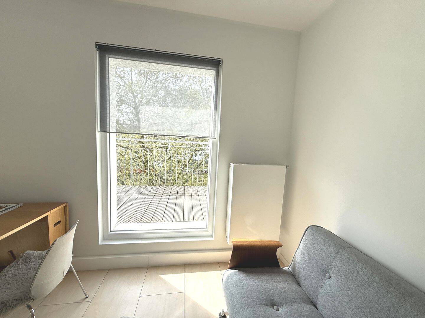 Beliebte Lage im urbanen Zooviertel: 2-Zi.-Whg, offene Küche, möbliert, sonnige S/W-Terrasse – Düsseldorf – Vorschaubild 3