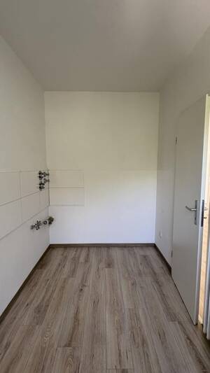 3-Zimmer mit Boden Wohnung in Dortmund Scharnhorst – 44328 Dortmund – Vorschaubild 3