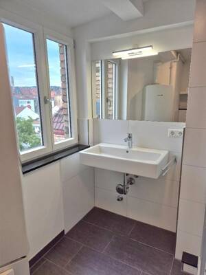 neuwertige Penthouse Wohnung mitten im Westen, Blick über Stuttgart – 70176 Stuttgart – Vorschaubild 6