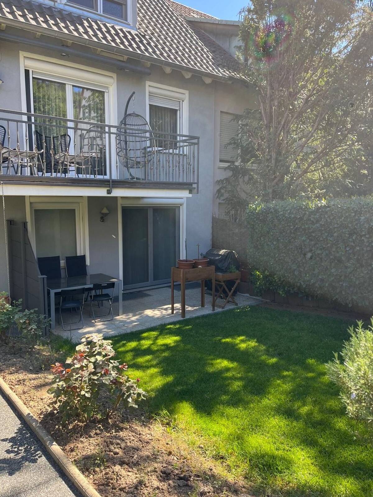 3-Zimmer-Wohnung mit Terrasse und Garten in ruhiger Lage – 70327 Stuttgart – Bild 1 von 7