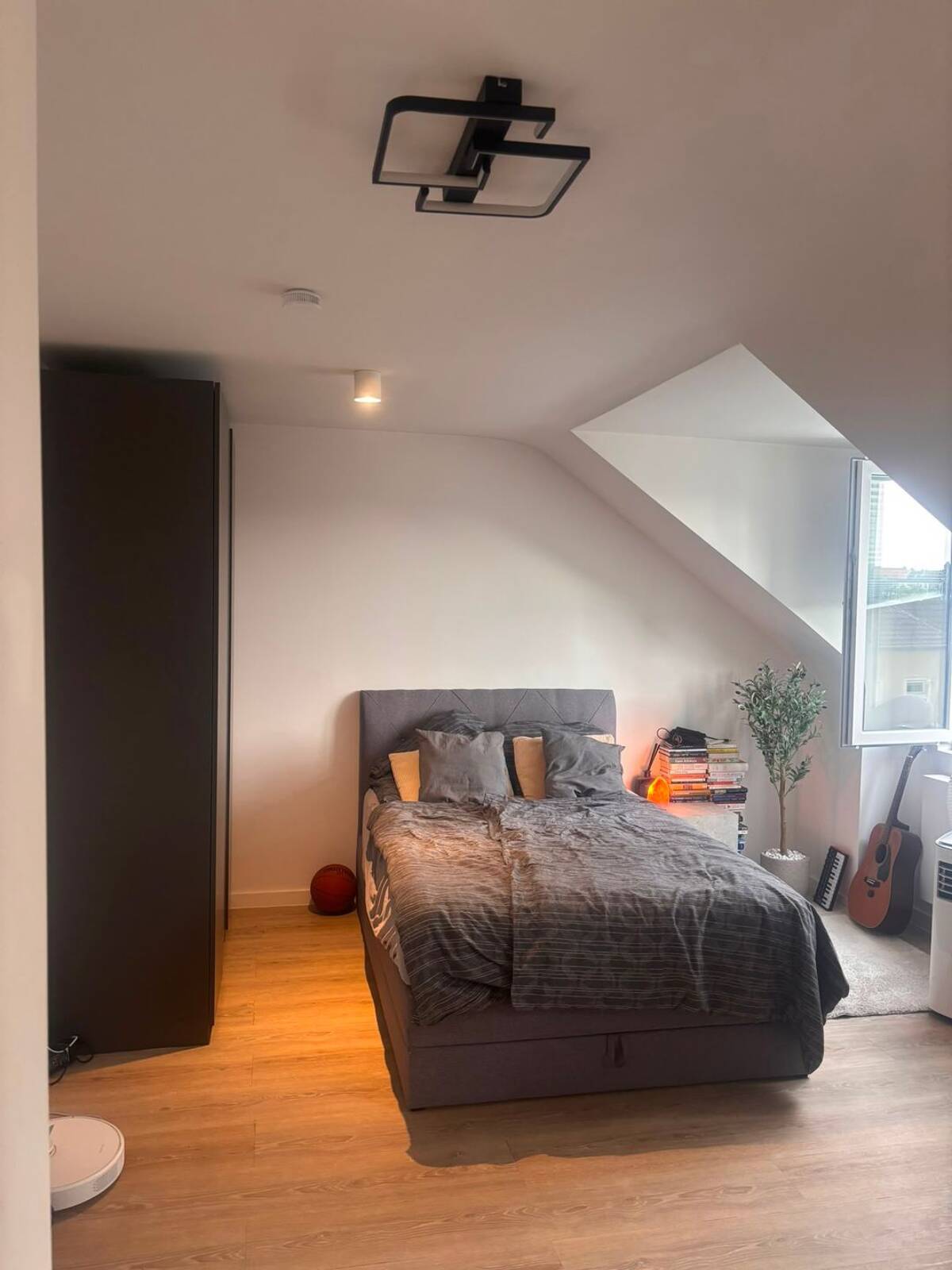 Schöne, möblierte Wohnung - 30m² | Altstadt-Süd | ab Sofort – 50678 Köln – Bild 1 von 9