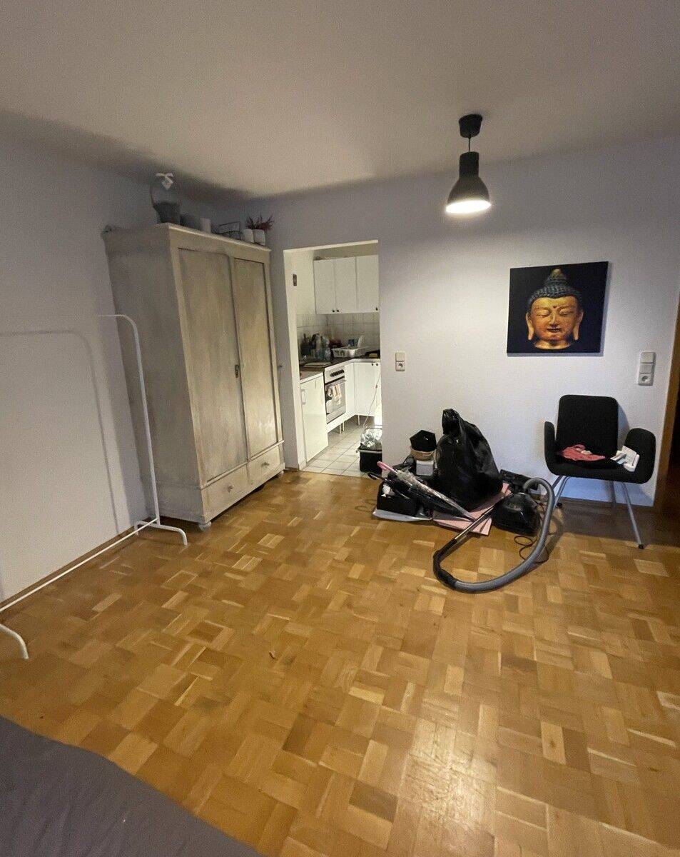Helle und gut geschnittene 1 Zimmer Wohnung in zentraler Lage von Ludwigsburg – Ludwigsburg – Vorschaubild 3