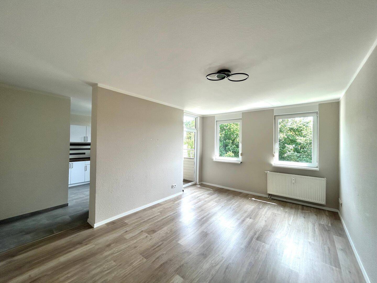 ***Wohnen auf zwei Ebenen - Stilvolle 3-Raum-Maisonettewohnung mit Aufzug, Balkon und Einbauküche*** – Chemnitz – Vorschaubild 7