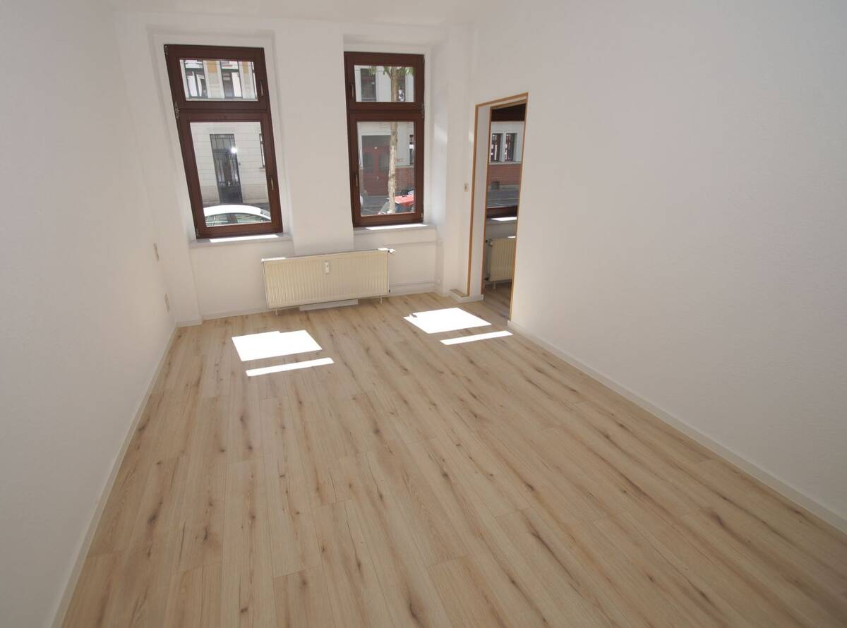 1-Zimmer-Wohnung im Erdgeschoß mit Wintergarten, Dusche – 4318 Leipzig – Bild 1 von 9