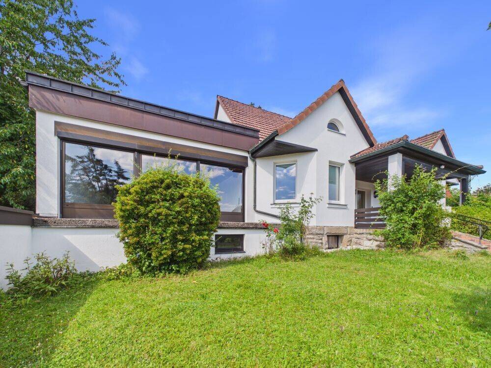 Stadtnah wohnen, den Staffelberg im Blick - Charmantes Einfamilienhaus mit großem Garten