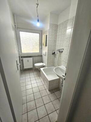 Komplett sanierte 2 Zimmer Wohnung mit Balkon zu vermieten – 47167 Duisburg – Vorschaubild 7
