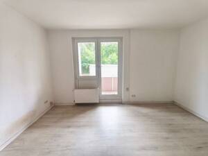 Nur ein paar Stufen ins neue Zuhause! – 6217 Merseburg – Vorschaubild 2