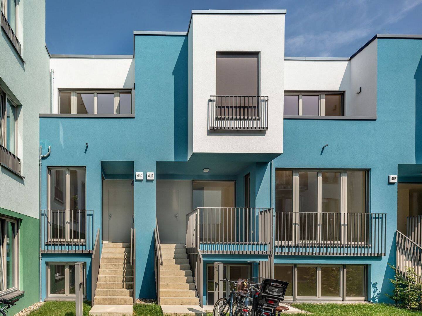 Sofort einziehen: Townhouse * 5-Zimmer * 2-Loggien mit Terrasse + Garten – Berlin – Vorschaubild 3