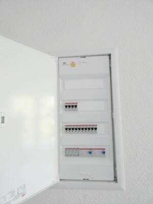 Absolut ruhig gelegene und modernisierte 2-Zi.-Maisonette-Whg.mit Balkon E-Steele! – 45276 Essen – Vorschaubild 9