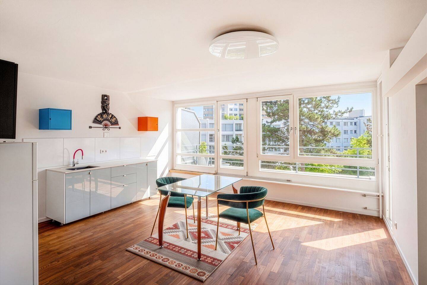 Lichtdurchflutete Wohnung inkl. TG-Stellplatz in ruhiger Lage direkt am Berliner Tiergarten