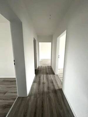helle, moderne & gutaufgeteilte 3 Zimmerwohnung zu vermieten – 67659 Kaiserslautern – Vorschaubild 4