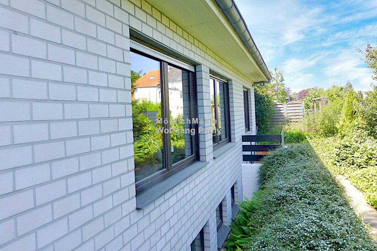 Lieber mehr Raum als Großheide ? Hier das passende Familienhaus – Mönchengladbach – Bild 1 von 9