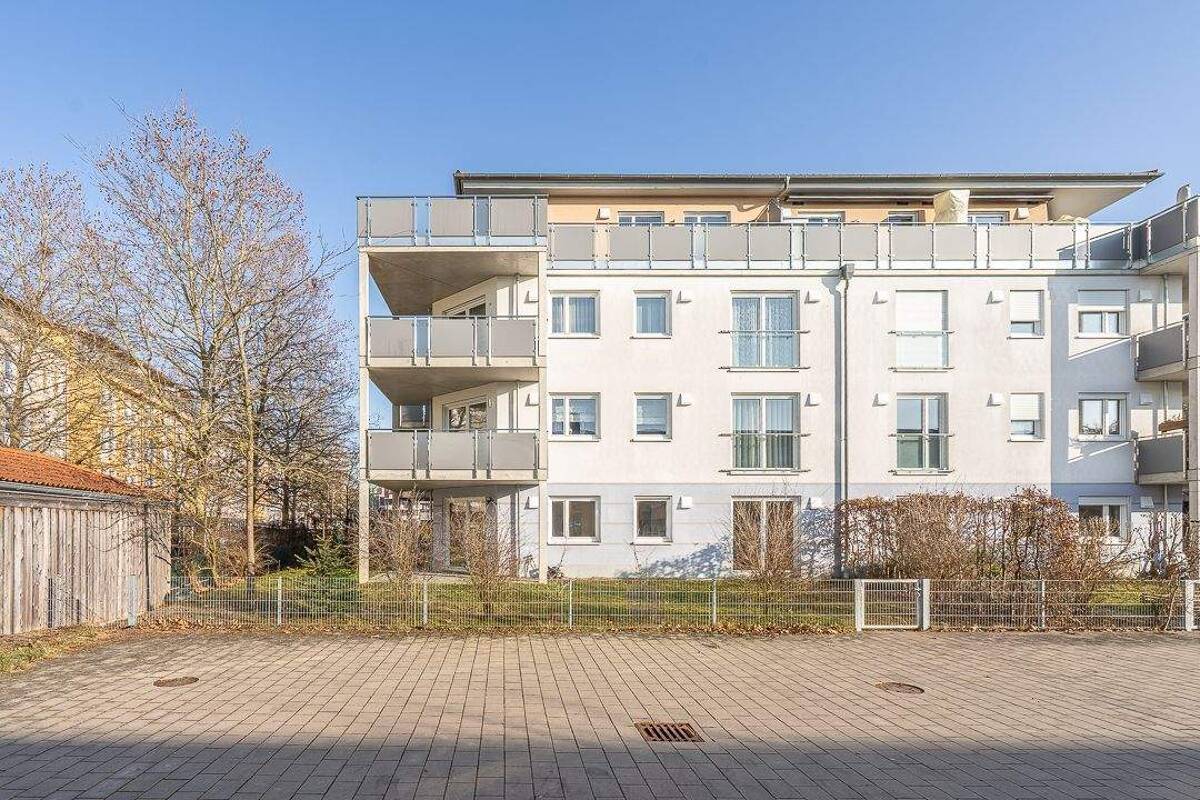 Hochwertige 3-Zimmer-Gartenwohnung in begehrter Westpark-Lage! – 85049 Ingolstadt – Bild 1 von 9