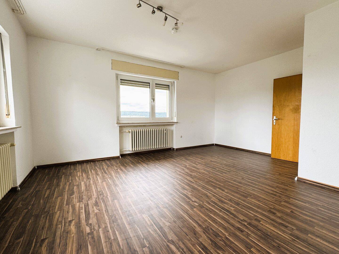 ***Zweifamilienhaus mit großem Grundstück in Aßlar-Berghausen*** – Aßlar – Vorschaubild 8