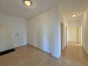 Gepflegte 4 Zi. Wohnung inkl. 2 Stellplätzen - zentrale Wohnlage – 63069 Offenbach am Main – Vorschaubild 6