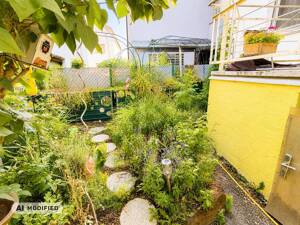FAMILIENPARADIES MIT GARTEN UND SAUNA – 70439 Stuttgart – Vorschaubild 2
