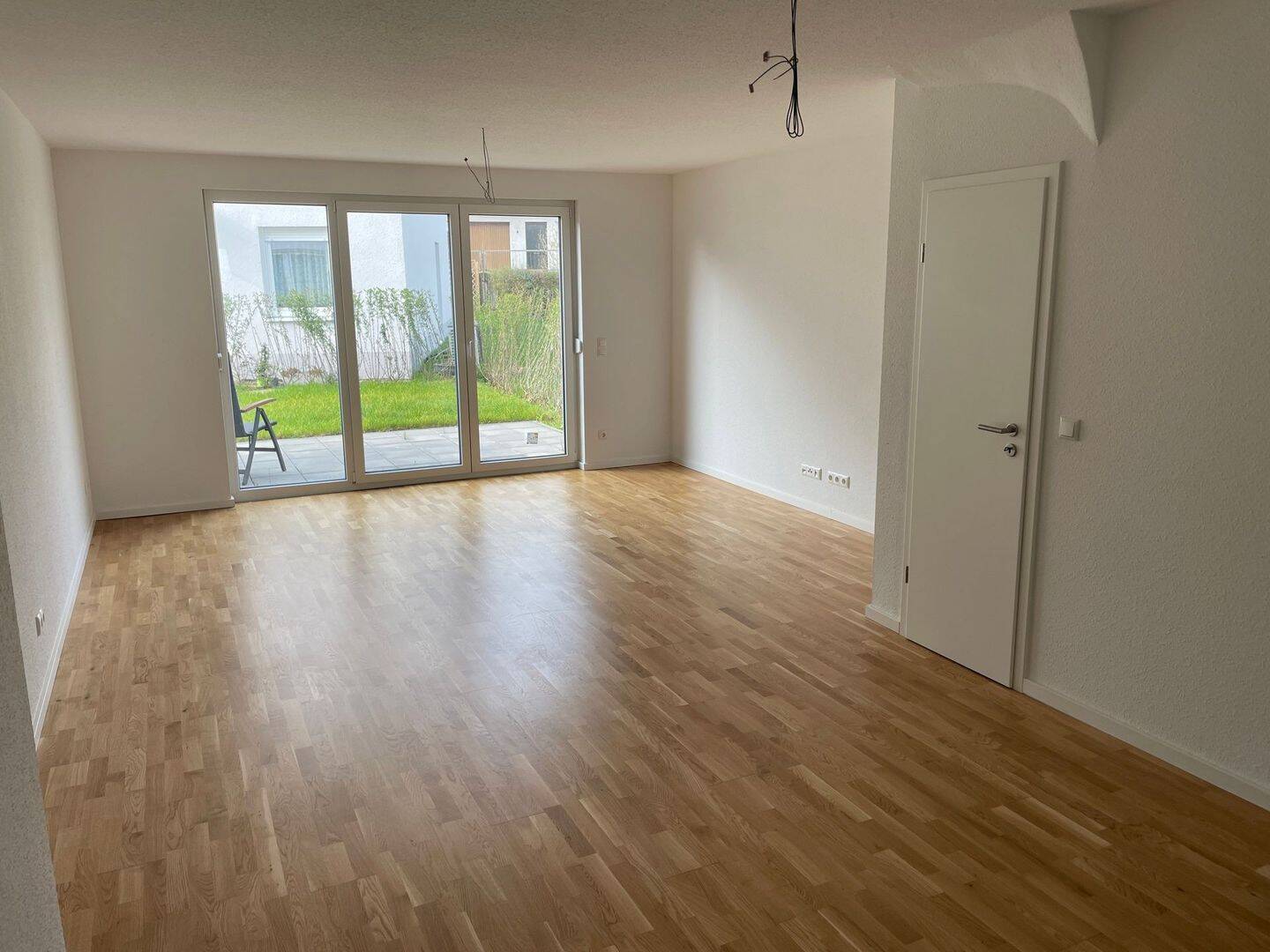 Ländliche Idylle trifft moderne Energieeffizienz – Waldems – Vorschaubild 3
