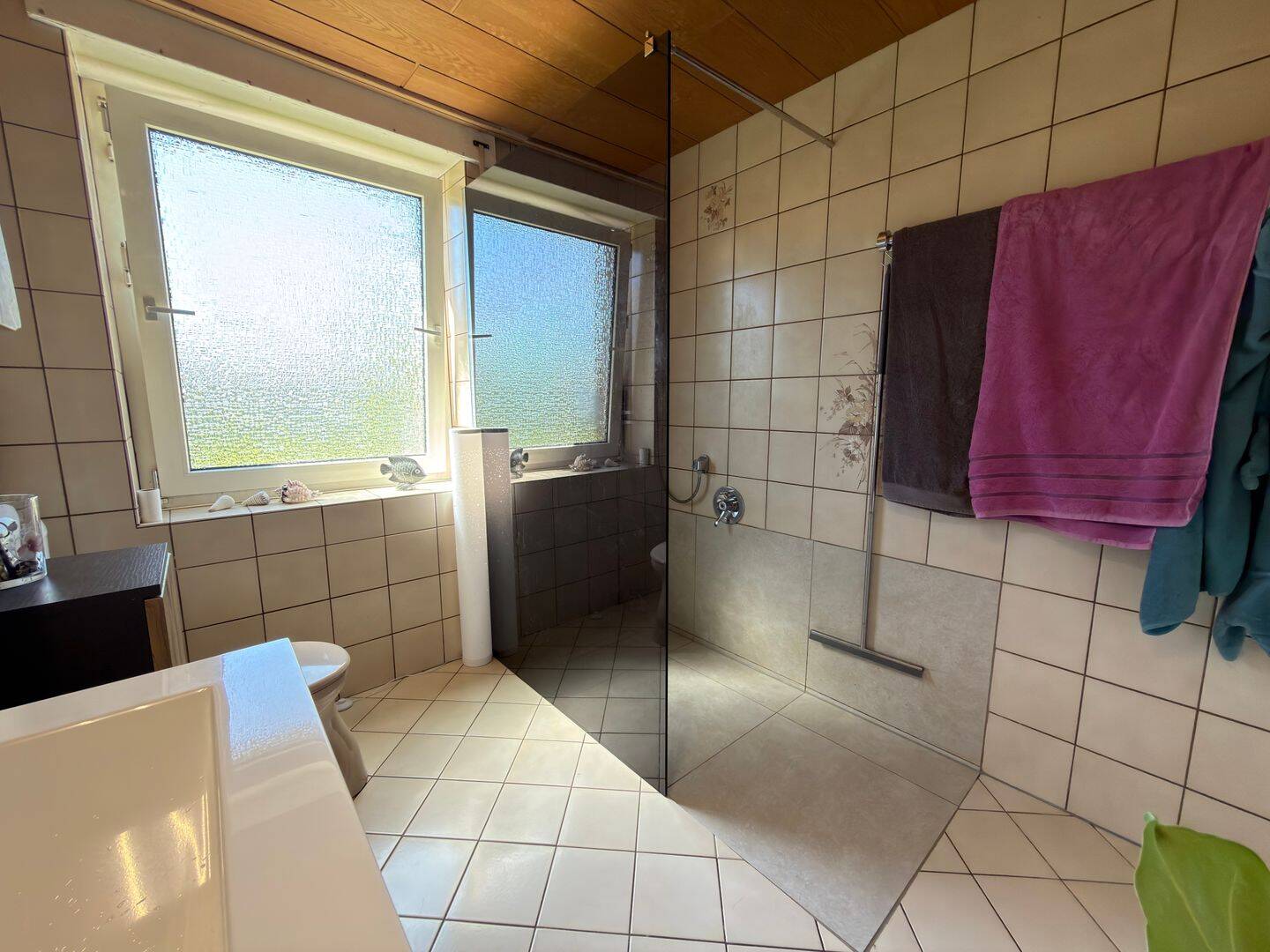 Einmaliges Zweifamilienhaus mit Nebengebäude, 2750m² Grundstück und 9 Zimmern – Hamm – Vorschaubild 9