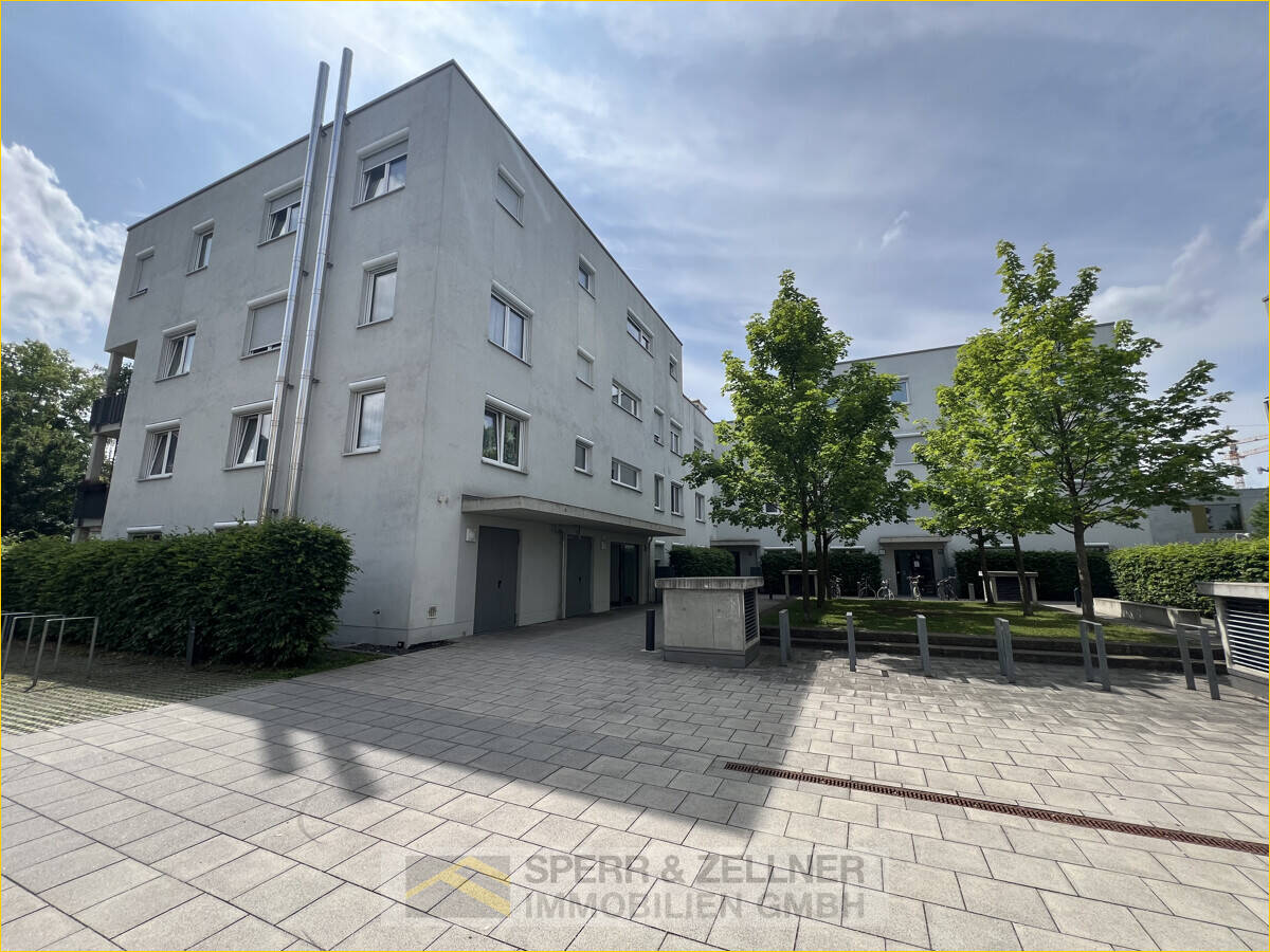 München/Berg am Laim - geräumige 2-Zimmer-Wohnung mit Terrasse
