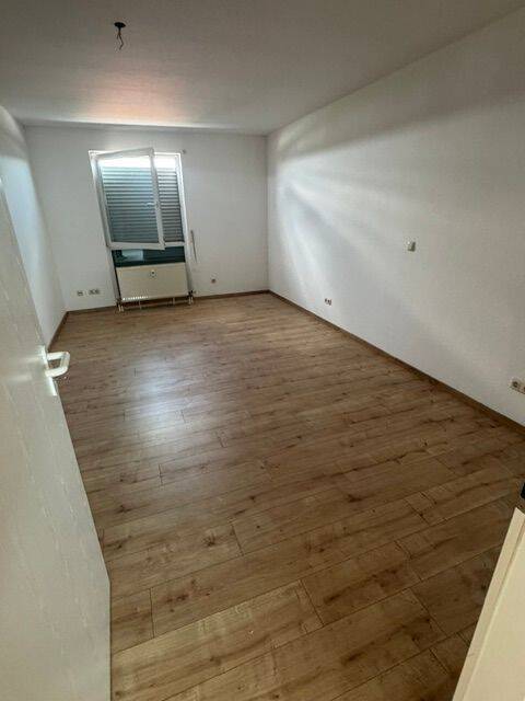 große 2-Raum-Wohnung mit riesigem Dach- Balkon – Dresden – Vorschaubild 9