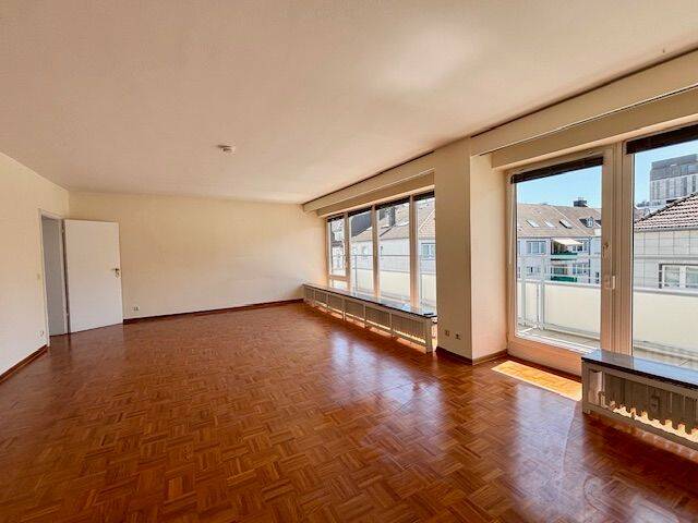ca. 200m² - Wohnung über 2 Etagen mit Doppelgarage am Hofgarten (D-Pempelfort) – Düsseldorf – Vorschaubild 9