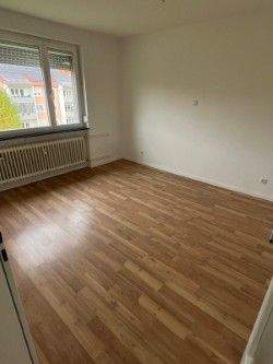 WG-Zimmer in sanierter 4er-WG in Würzburg-Sanderau - Direkt am Main – Würzburg – Vorschaubild 4