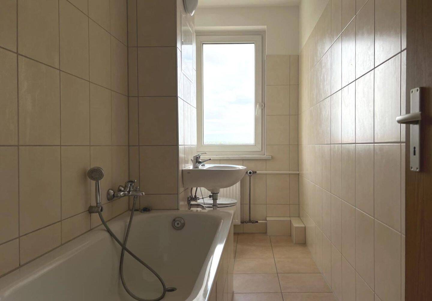 Charmante Wohnung - sofort bezugsbereit. – Erfurt – Vorschaubild 4