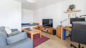 Modernisierte Kapitalanlage - Kernsaniert und mit sonniger Süd-Loggia in Hamburg-Stellingen! – 22527 Hamburg – Vorschaubild 3