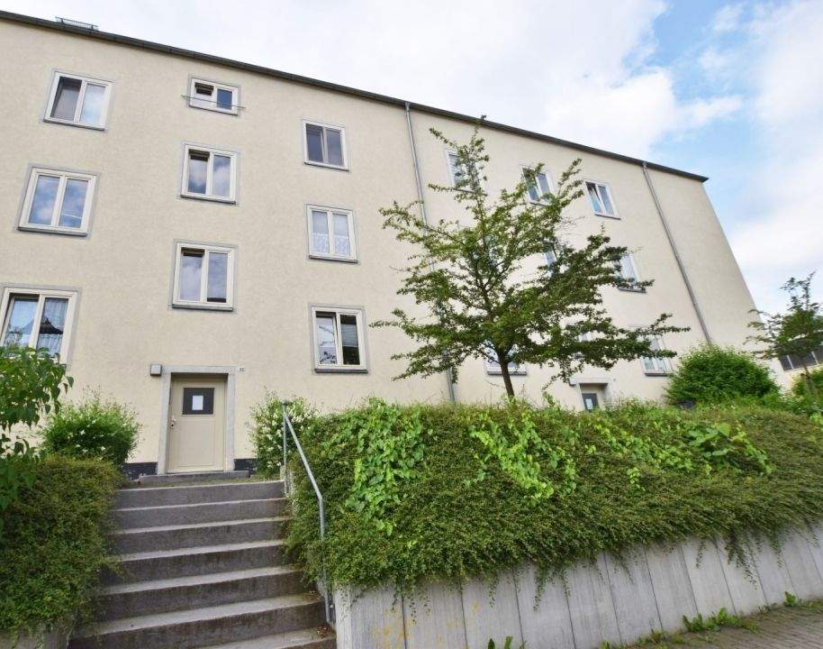 Beethovenstr. ***SUPER! schöne Lage und 2 Räume + Balkon *** – Chemnitz – Vorschaubild 2