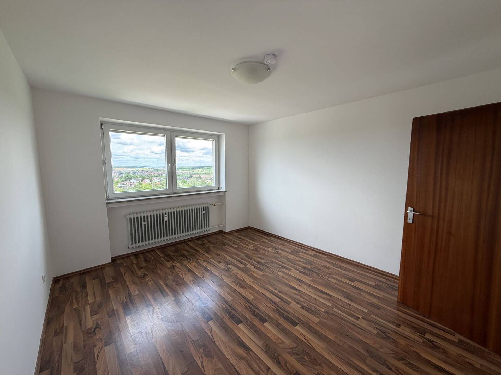 Etagenwohnung in 91413 Neustadt an der Aisch mit 67 m² kaufen