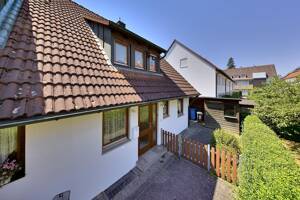 Familienglück mit Gartenidylle & viel Platz in Nürnberg/ Eibach! – 90451 Nürnberg – Vorschaubild 2