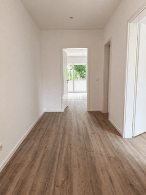 antaris Immobilien GmbH **Traumhafte Erdgeschosswohnung mit Terrasse und 2-Zimmern** – 99085 Erfurt – Vorschaubild 2