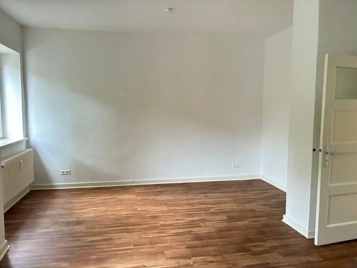 Praktische 2-Zimmerwohnung mit kleinem Balkon – 24149 Kiel – Bild 1 von 9