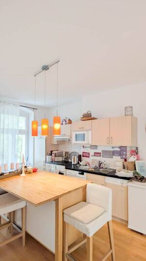 HOMESK - Altbaucharme in Berlin-Mitte | Lichtdurchflutete 2-Zimmer-Wohnung nahe Rosenthaler Platz – 10119 Berlin – Vorschaubild 4