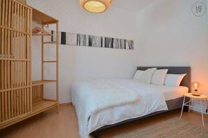 Sehr schöne möblierte 4-Zimmer Dachwohnung mit Internet und Dachterrasse in Wiesbaden – 65197 Wiesbaden – Vorschaubild 3