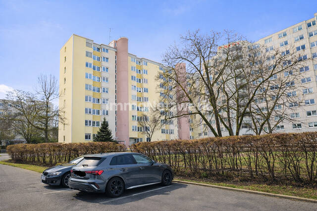 *Großzügige Wohnung mit Balkon & Tiefgarage in München-Perlach* – München – Vorschaubild 9