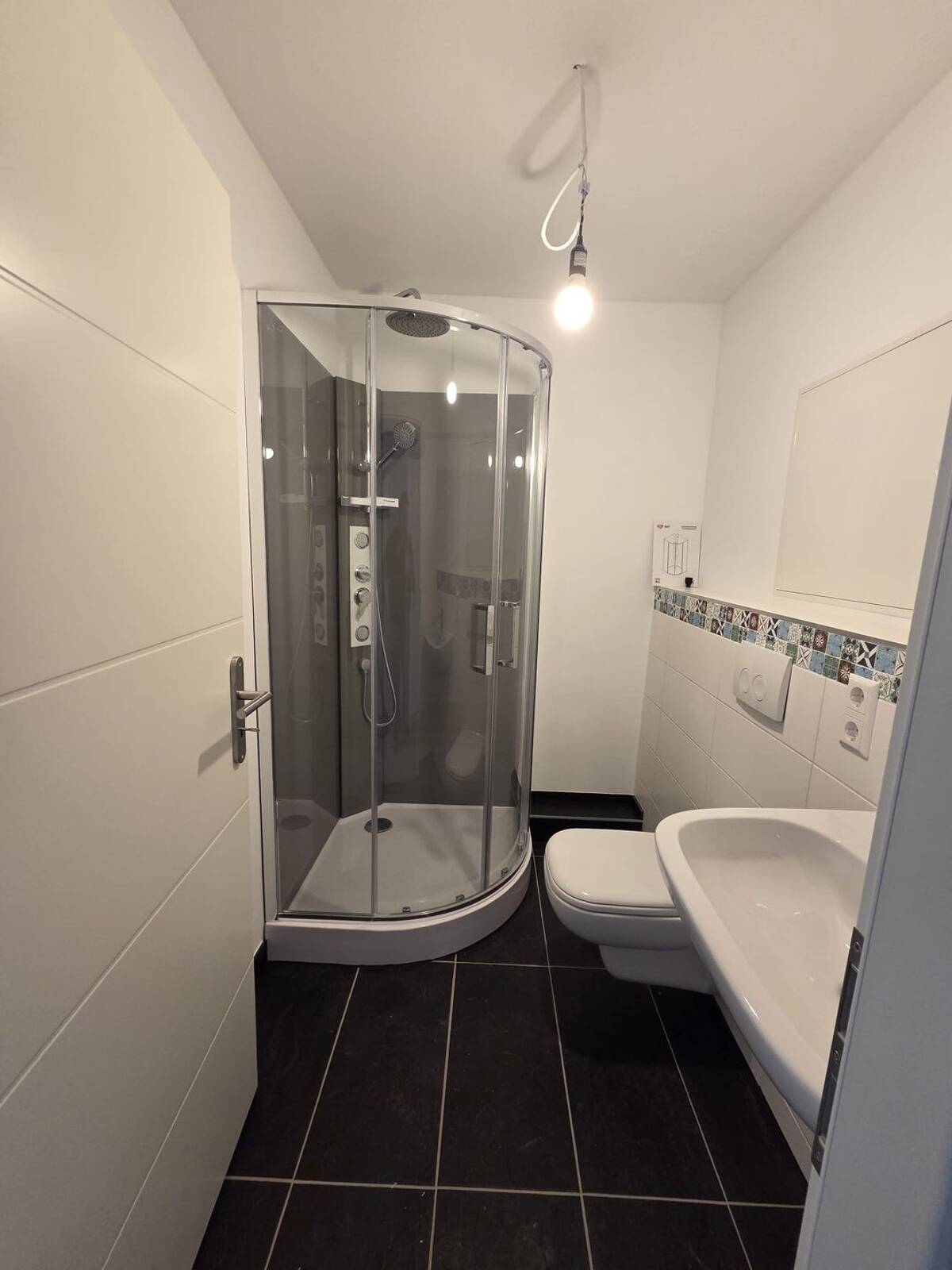 3 Raum Wohnung Erstbezug H9W6 – 39124 Magdeburg – Bild 1 von 7