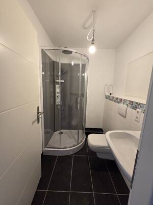 3 Raum Wohnung Erstbezug H9W6