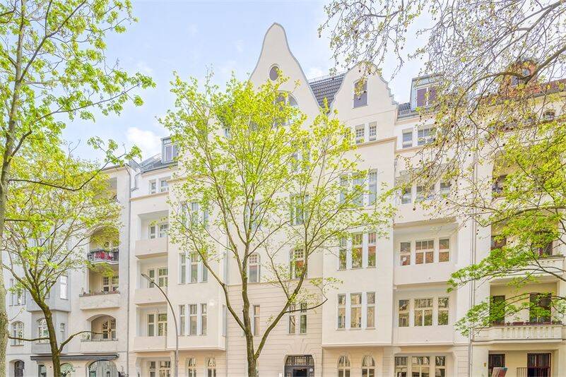 Top City-West-Lage: sanierte, ruhige Gartenhauswohnung mit Balkon