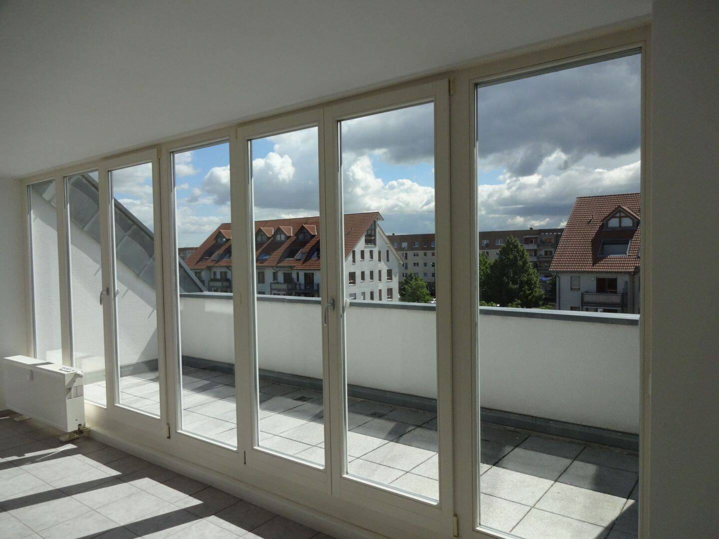 Ruhige und großzügige 4-Raum Maisonettewohnung – Leipzig – Vorschaubild 2