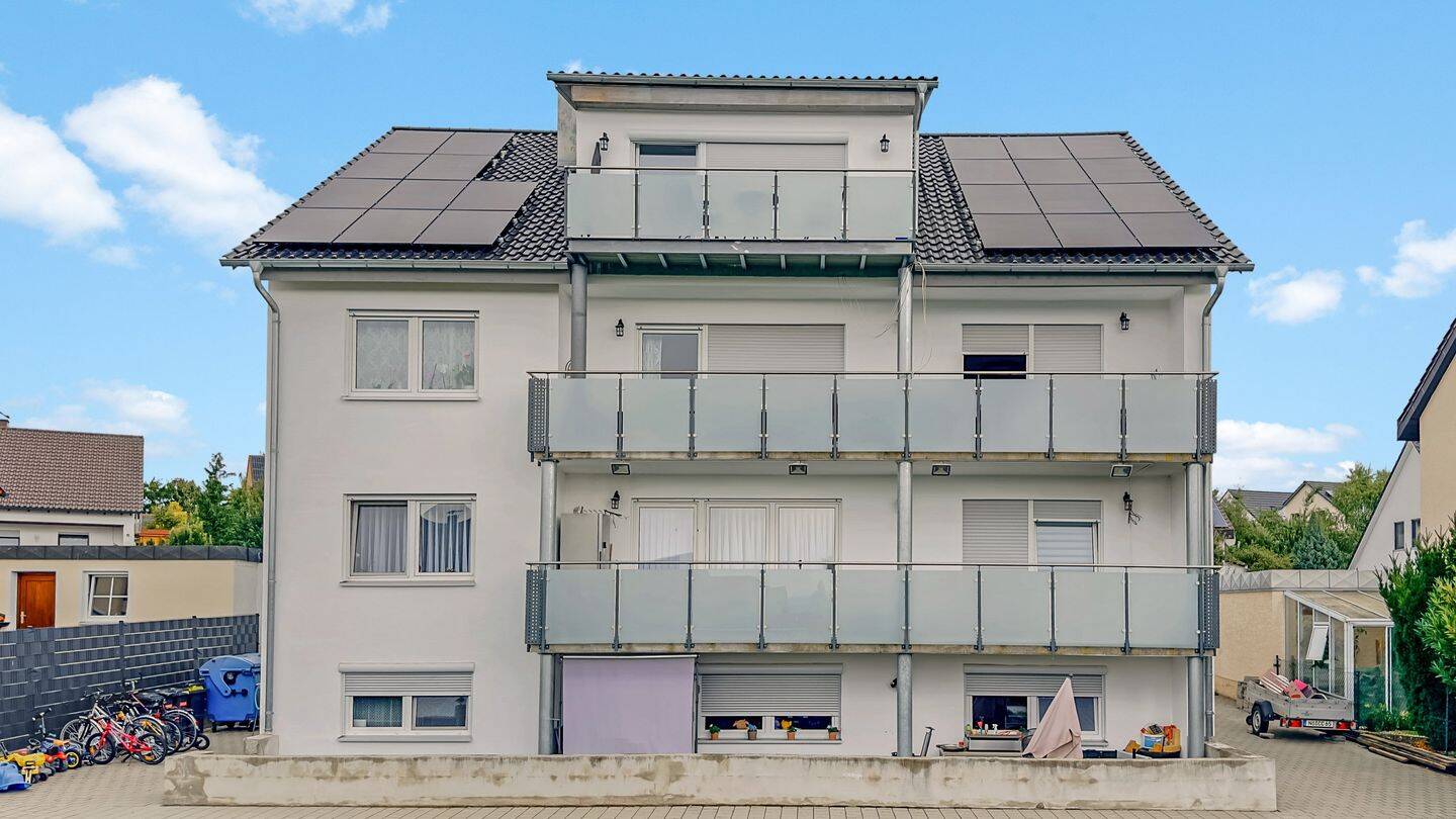 Modernes Mehrfamilienhaus - Renditeobjekt in ruhiger Lage – Marktoffingen – Bild 1 von 9