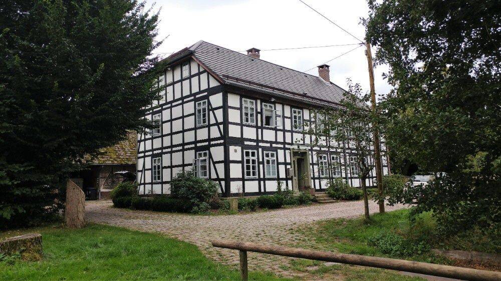 Gehobenes kernsaniertes Herrenhaus in ruhiger Lage – Kirchbrak – Vorschaubild 2