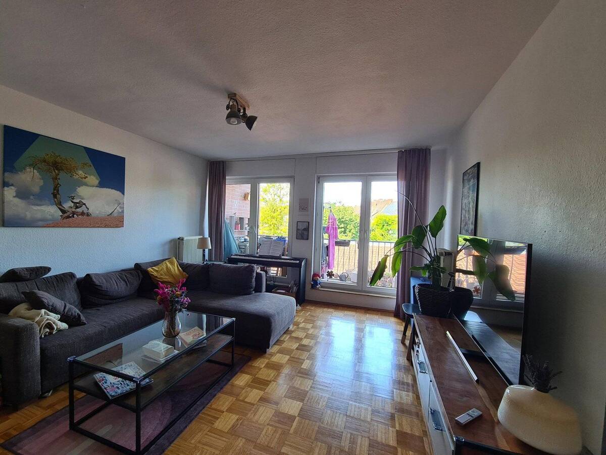 Schöne 3-Zimmer Wohnung in Top-Lage mit Balkon und PKW-Stellplatz, Eigennutzung o. Kapitalanlage! – 48153 Münster – Bild 1 von 9
