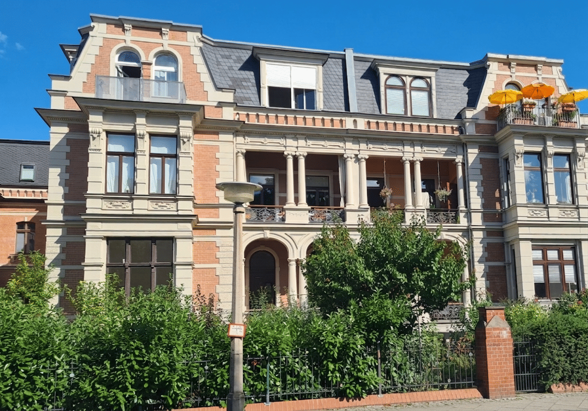 Schöne Altbauwohnung inkl PKW-Stellplatz im beliebten Paulusviertel – 6114 Halle (Saale) – Bild 1 von 9