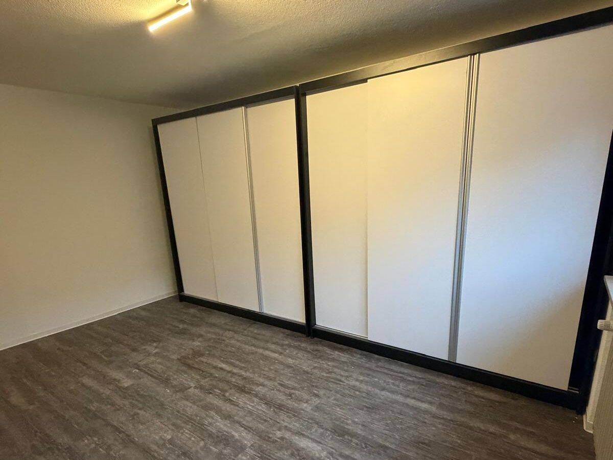 Modernisierte 3-Zimmer-Wohnung (76m²) mit großem Balkon - Nähe Porsche und Bosch – Stuttgart – Vorschaubild 6
